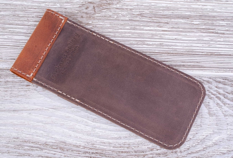 Piórniki skórzane.jpg